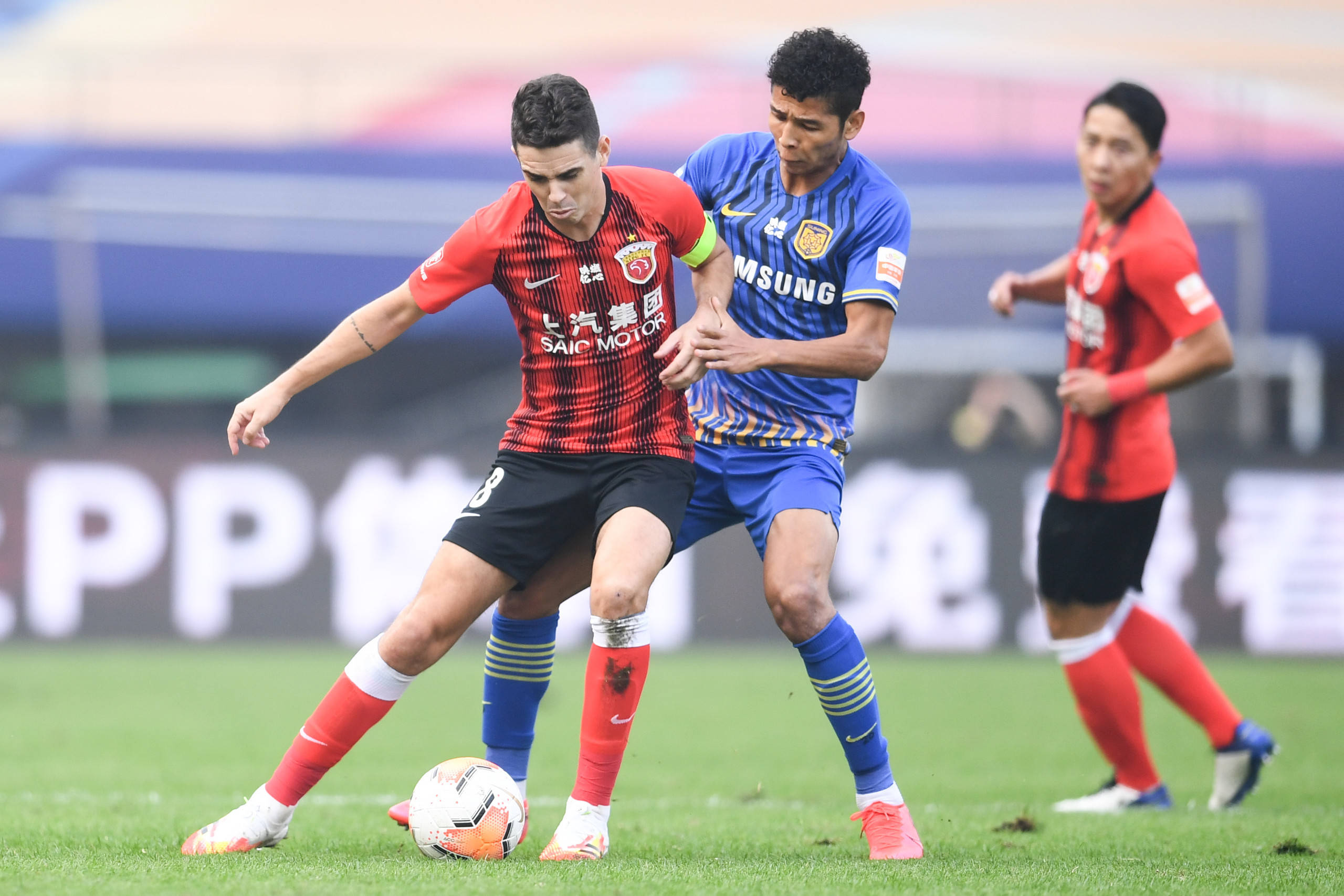 关于转折点皇家社会再遭质疑，中超今晚攻防权衡，话题不断，心理建设被强调的信息