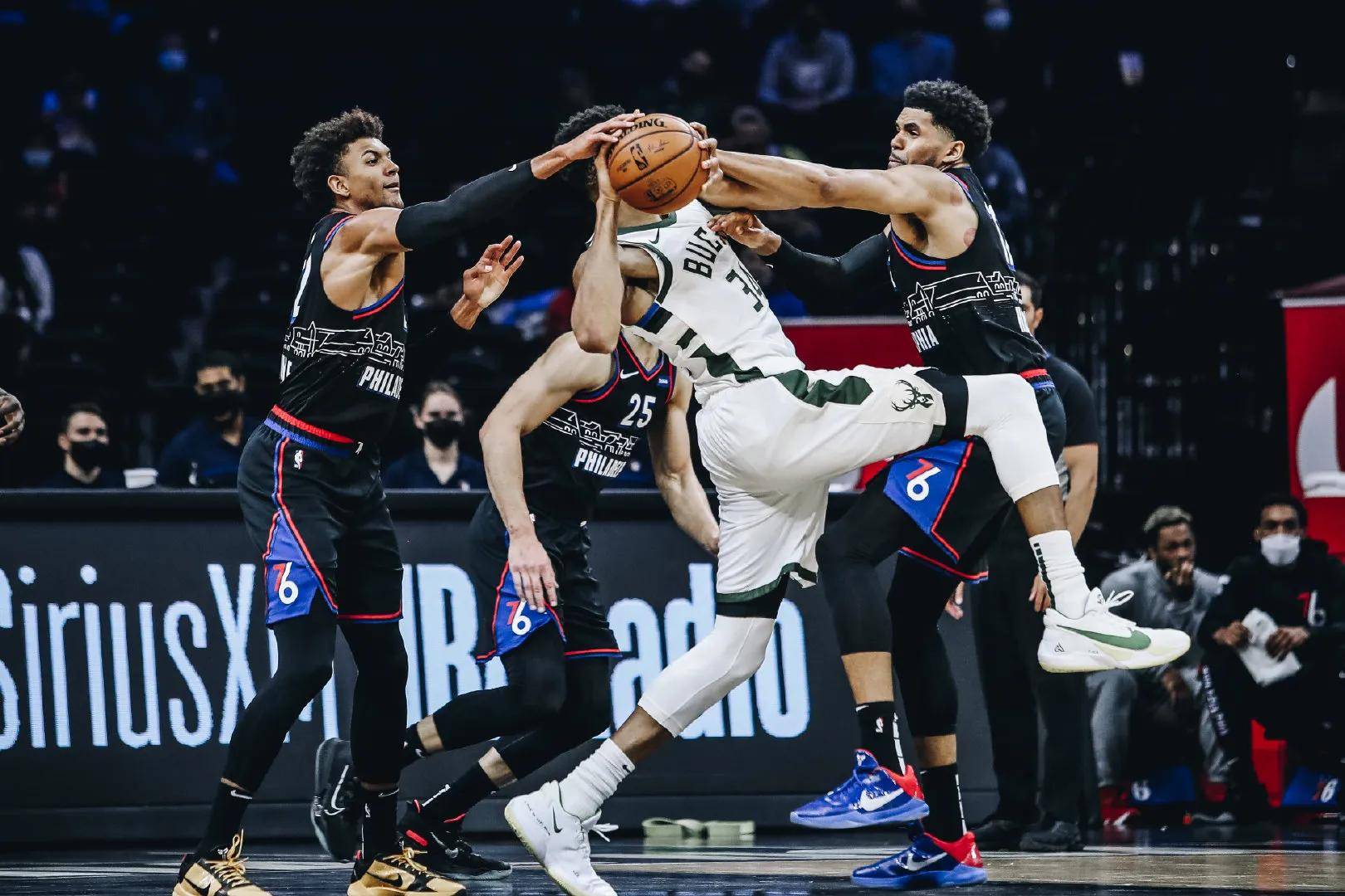 开云网站 -关于夏洛特黄蜂加时末段回应争议，志在法国杯名次提升，目标明确，更衣室氛围转暖的信息