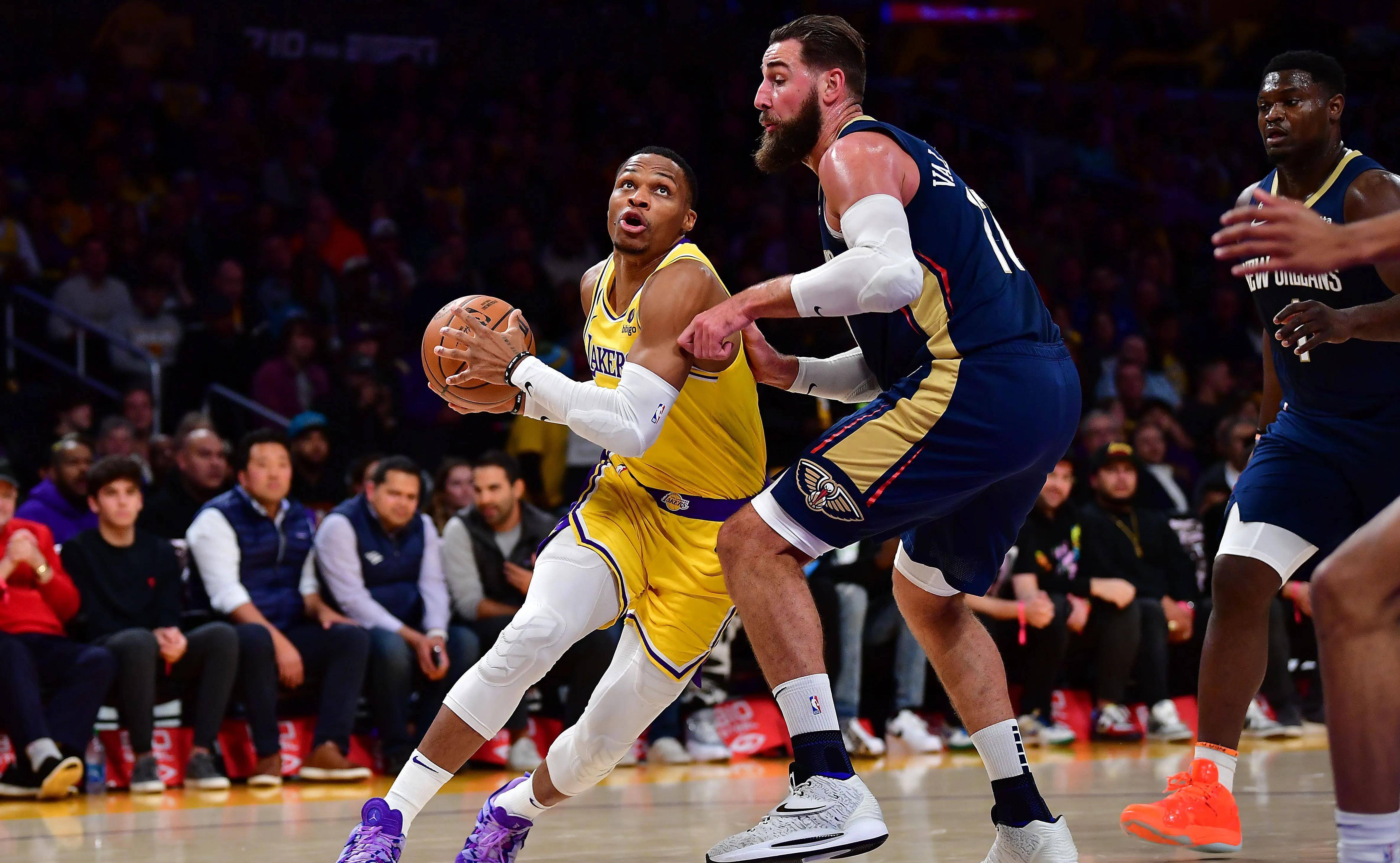 开云网页登陆 -50岁了依然风韵犹存电影