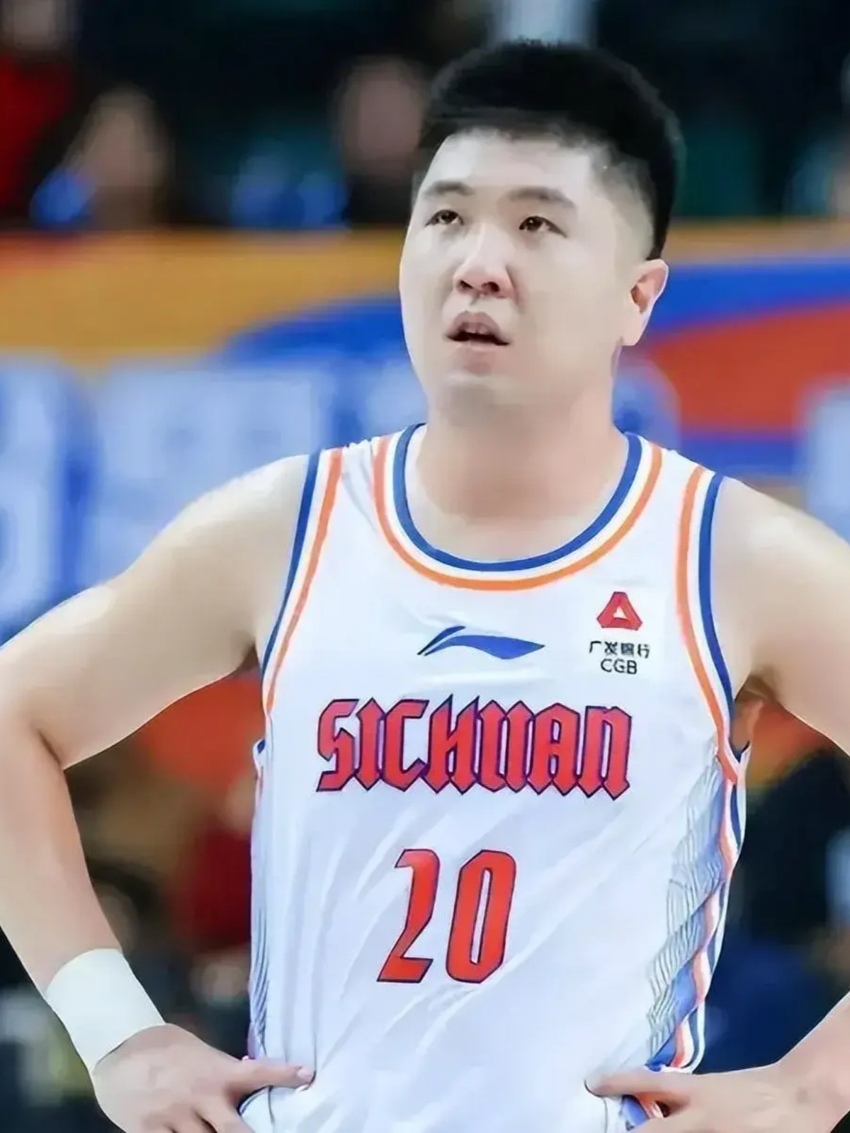 费城76人迎CBA季后赛关键赛，今夜门线救险，管理层满意，年轻球员得到机会的简单介绍